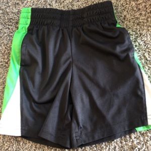 Shorts 2t